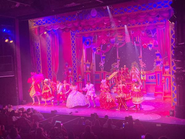 REVIEW: Cinderella Christmas Panto at the Wyvern Theatre 2024