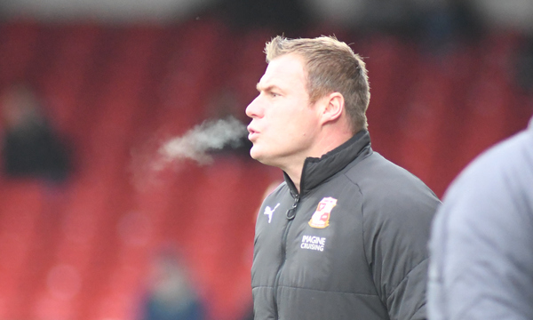 David Flitcroft departs Swindon Town for Mansfield Town